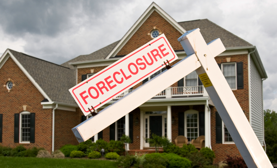 Nationwide Foreclosure Starts Hit 18-Year Low in August