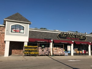 Guilford Savings Bank recently completed financing for the 60,000-square-foot Flanders Plaza Shopping Center in East Lyme.