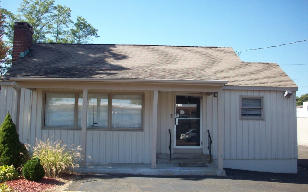 Pawsome Pets Inks 5-Year Lease