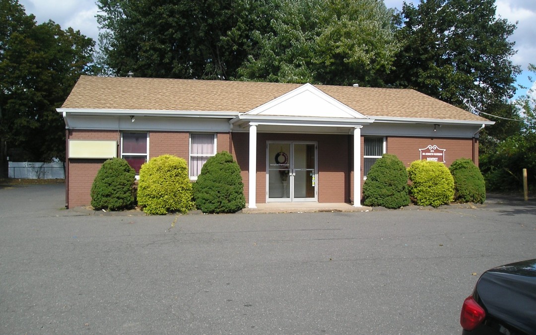 Optometrist Joins Wallingford Offices