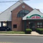 Papa John’s Taps Investment Banks Amid Pressure from Founder