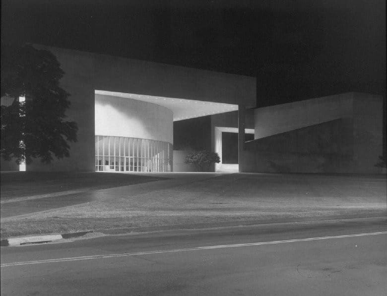 I.M. Pei, Designer of Buildings Around the World and Connecticut, Dies at 102