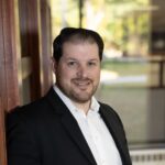 A Brokerage with Background on Both Sides of the Retail Coin